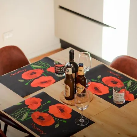 Poppy Loft Apartment Grottaferrata